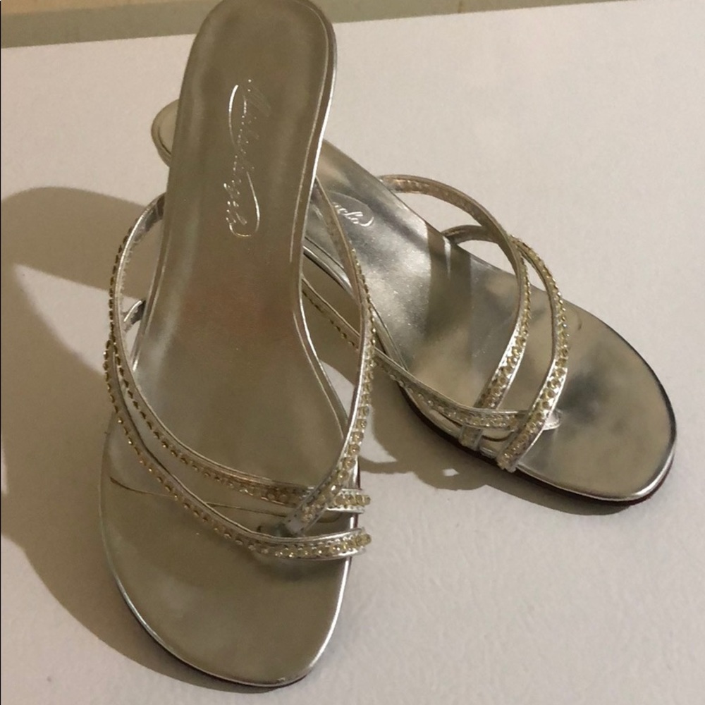 Dress sandal